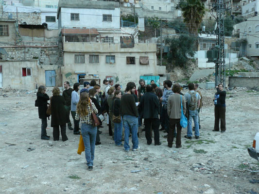 פעילים בירושלים בביקור בשכונת בוסתן